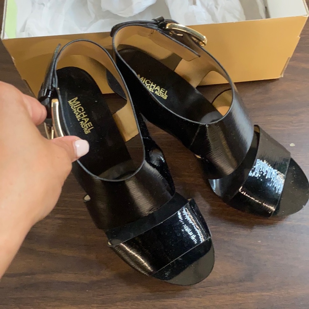 New Michael Kors Black Patent Leather Heels - sz 8